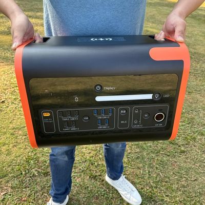 AT22 220V Draagbare stroom 2200W Piek 4400W Lithiumbatterij voor kamperen en noodgevallen