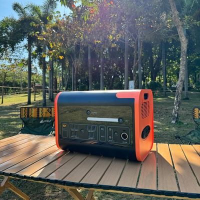2200W draagbare elektriciteitscentrale voor buiten LiFePO4 batterij Noodcamping Zonne-generator