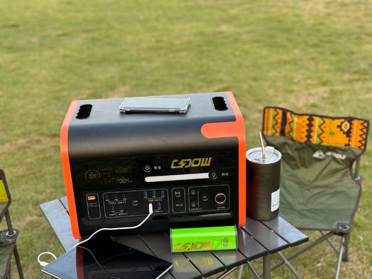 AT22 800W zonne-oplaadbare draagbare batterij opvouwbare zonne-energiecentrale voor camping energieopslag