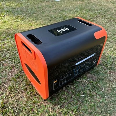 AT22 LiFePO4 2000W Super Fast Charge Draagbare mobiele elektriciteitscentrale AC-uitgang 220V buiten