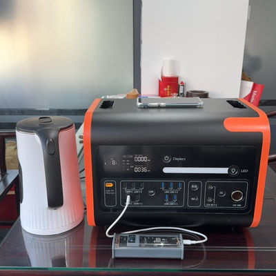 Draagbare generator voor USB-opladen en zonne-energie