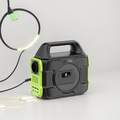300W hoogvermogen draagbare buitencampingstation met vloeibare kristallen display