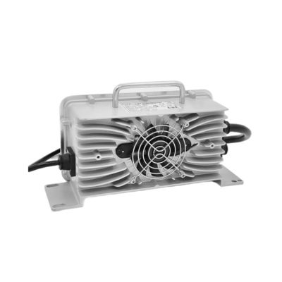 Waterdicht IP67 800W LiFePO4 Charger Smart DC Fast Charger voor vorkheftrucks / golfkarretjes