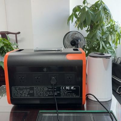 2400W2048wh Energieopslag Systeem Draagbare elektriciteitscentrale Zonne-generator Snel opladen 1500W Draadloos 15W