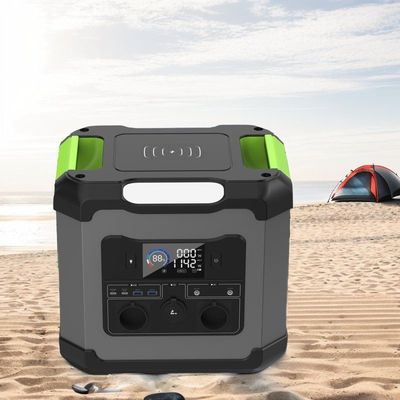 Draagbare zonne-energiecentrales voor noodgevallen 1500 W met wisselstroom-uitgangsspanning 110/230V-50Hz/60Hz