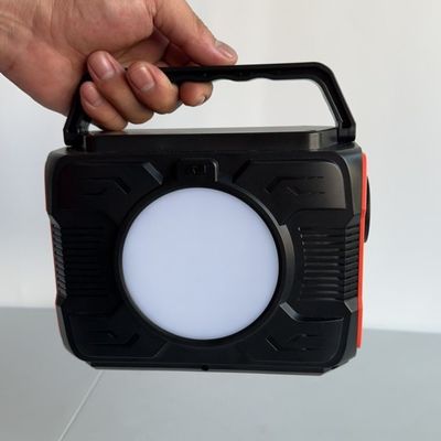 Lichte 200 W lithiumbatterijgenerator met QC3.0-uitgang en Type C-invoer/uitgang
