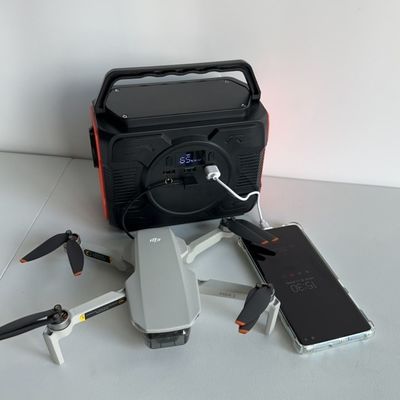 Buiten draagbare mobiele voedingsbron 200W draagbare elektriciteitscentrale met LED-licht Sos