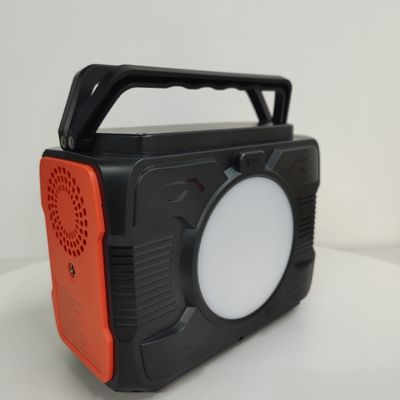 AC-uitgangsvermogen 200 W Multifunctioneel draagbaar noodkrachtstation Zonne-energiegenerator