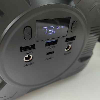 Buitenste elektriciteitscentrale 300 W draagbare zonne-energiegenerator met MPPT-technologie en USB-uitgang