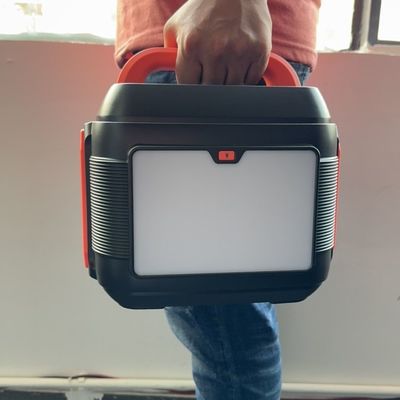 Draagbare zonne-energiegenerator van 600 W met USB-DC-AC-uitgang