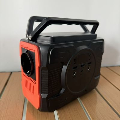Buiten draagbare elektriciteitscentrale met een batterijcapaciteit van 48000 mAh en een uitgang van 200W/300W/600W