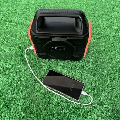 110V/240V/50-60Hz 300W noodstations voor buitenavonturen