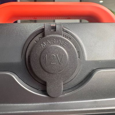 110V/220V ondersteunend draagbaar elektriciteitsstation met 600W/1500W uitgang en DC-uitgang 12-13V 10A