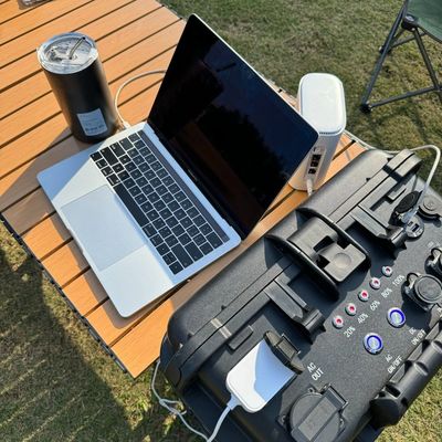 8000W piekvermogen Outdoor mobiele elektriciteitscentrale met AC 220V stopcontact en lithiumbatterie