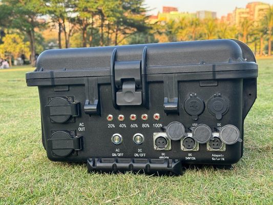 220-240V-4000W Uitgangsvermogen Draagbare elektriciteitscentrale voor energieopslag in buitenkampioenschappen