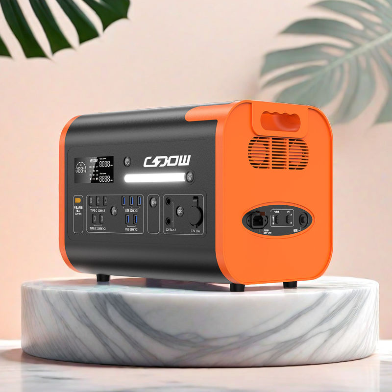 2200W uitgangsvermogen Draagbare elektriciteitscentrale 2000W 4000W aandrijving LiFePO4 batterij Energieopslag
