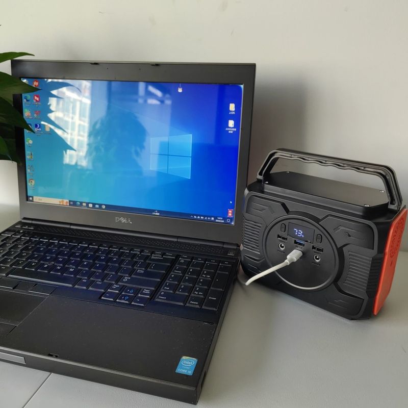 Draagbare zonne-energiegenerator van 200 W voor USB2 Export 5V/2.1A en nominale capaciteit 173wh