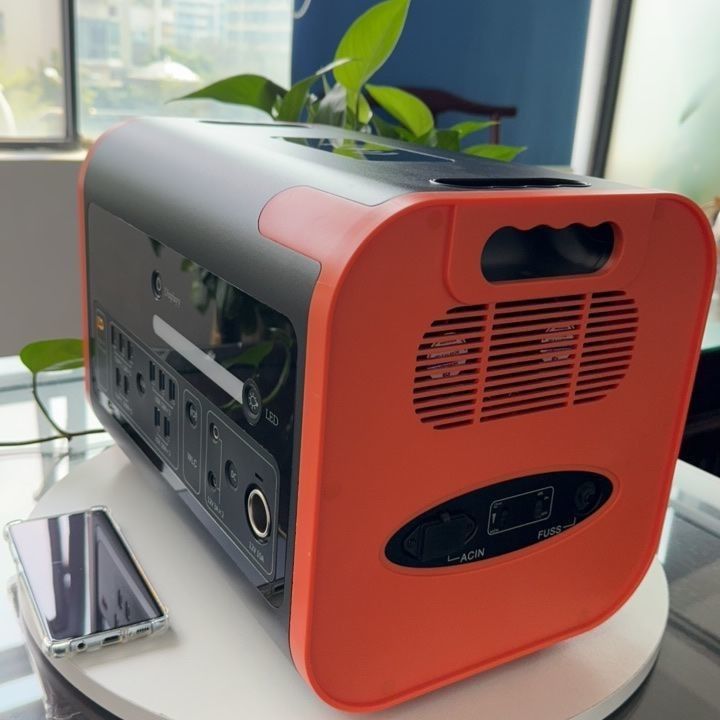 15W draadloos opladen LED-verlichting Draagbare mobiele elektriciteitscentrale voor auto's en zonne-energie